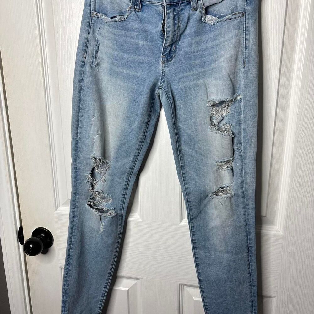 American Eagle Size 6 Distressed Skinny Jeans Light Wash Stretch